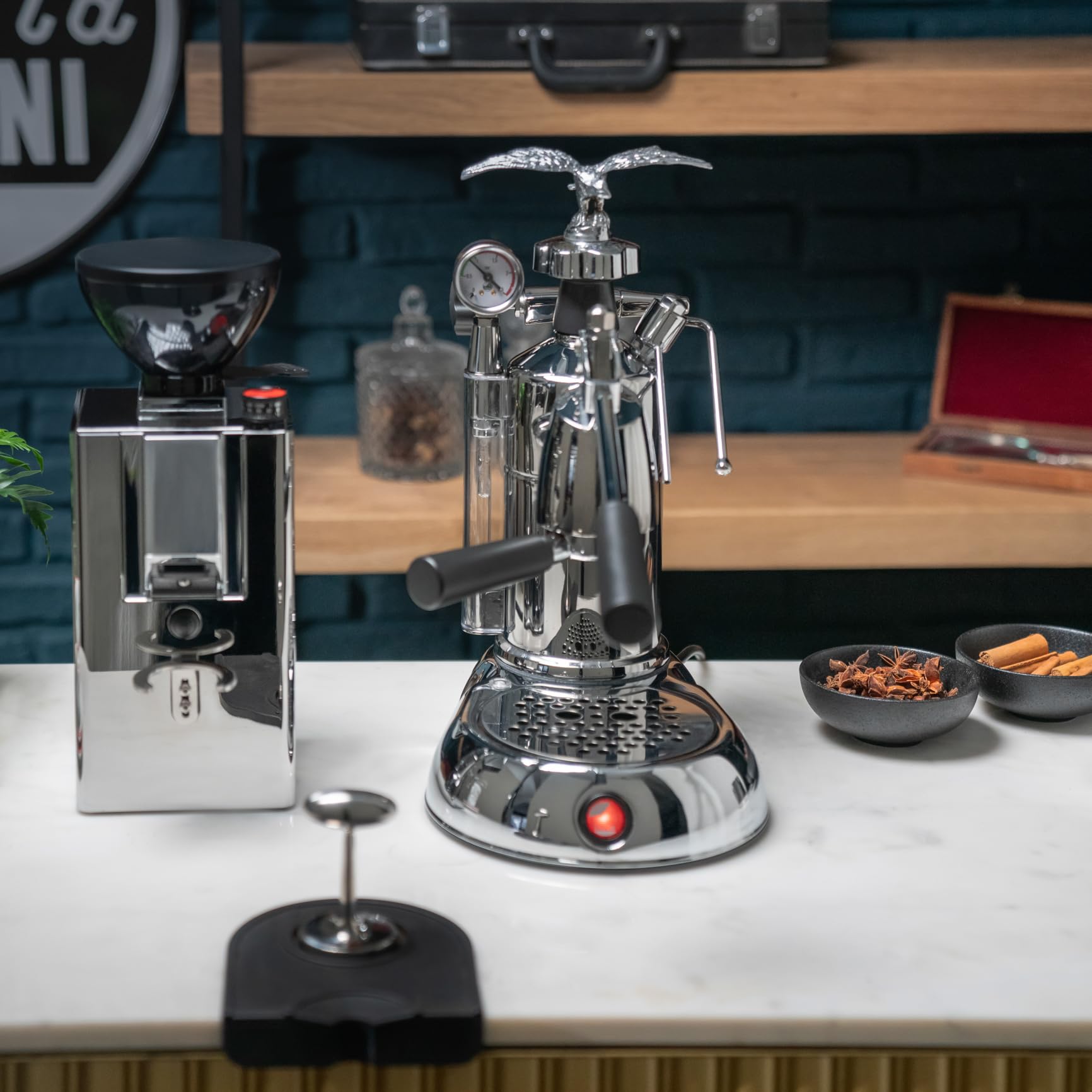 la-pavoni-milano-lplmln01eu-macchina-espresso-a-leva-1-6-l-ottone-cromato image 7