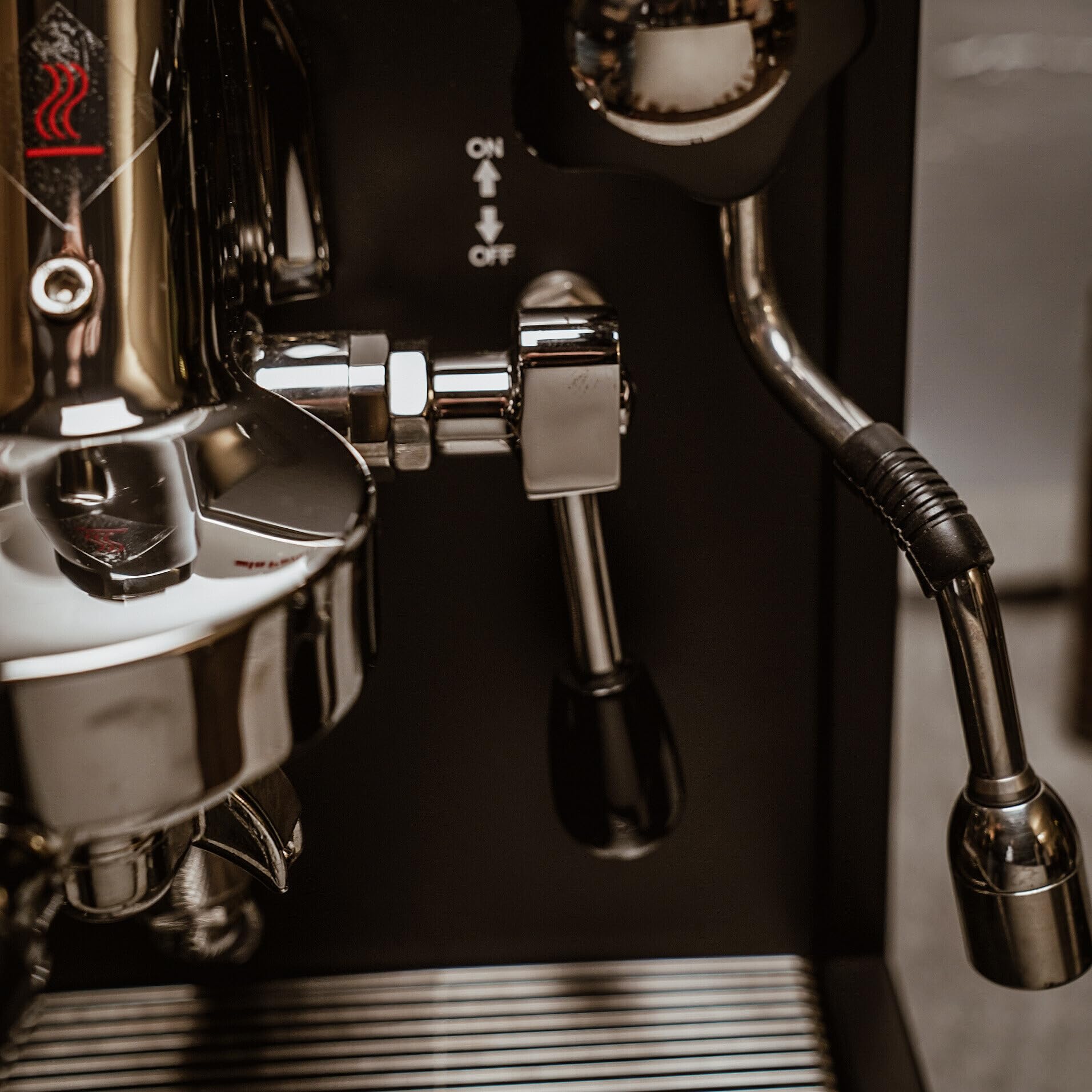 la-pavoni-new-cellini-classic-lpsccb01eu-macchina-espresso-semi-professionale-ac image 5