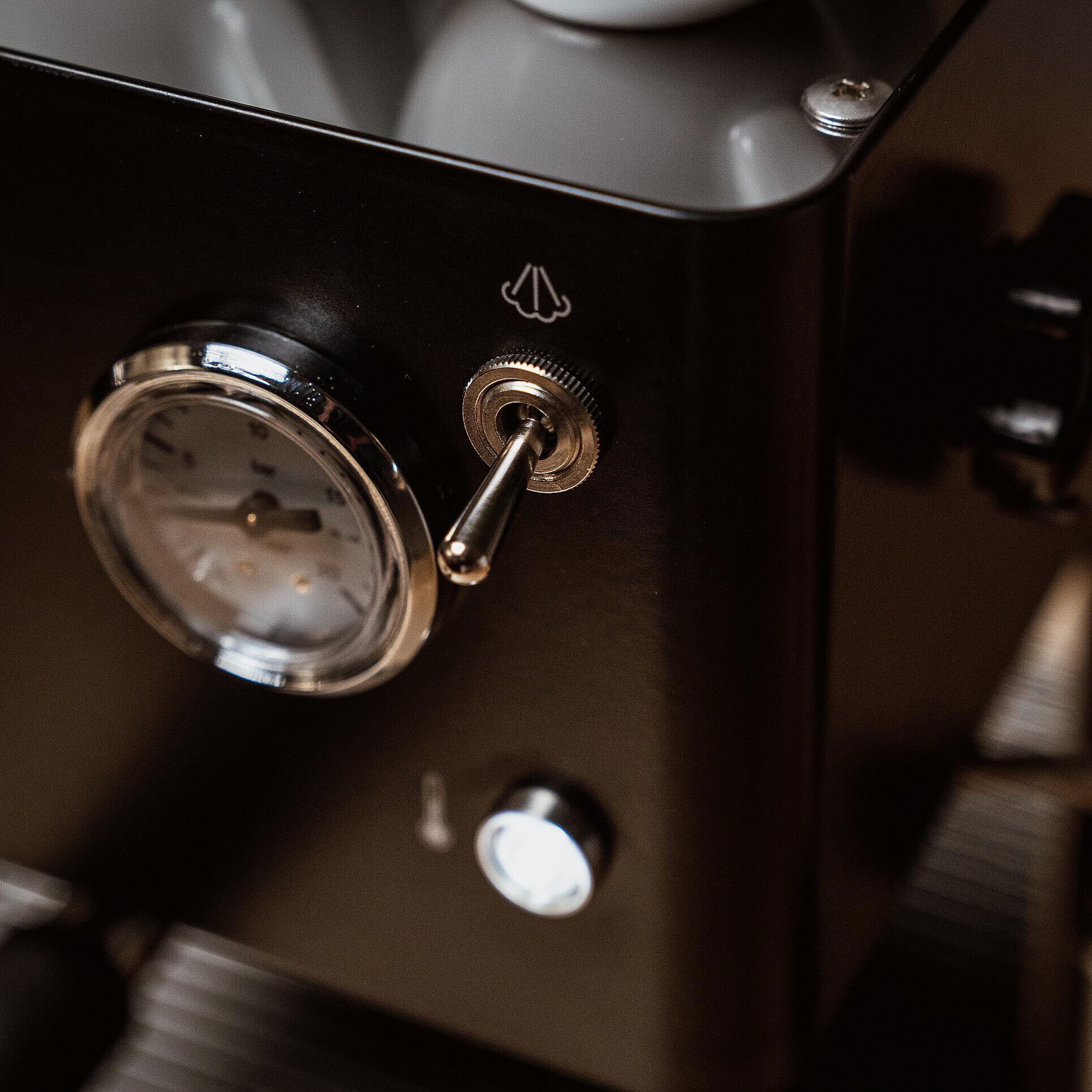 la-pavoni-casabar-lpmcbn01eu-macchina-espresso-manuale-nero image 5